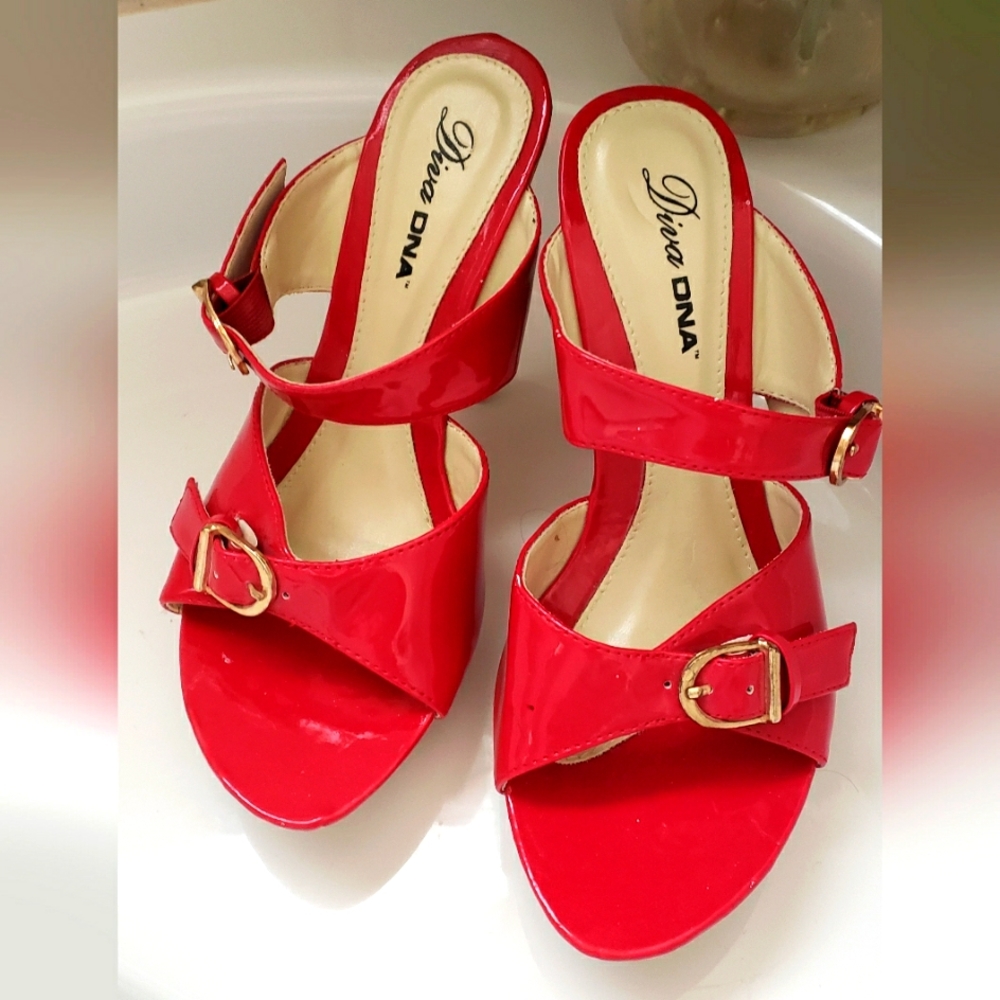 Diva DNA high Hills size 8 1/2